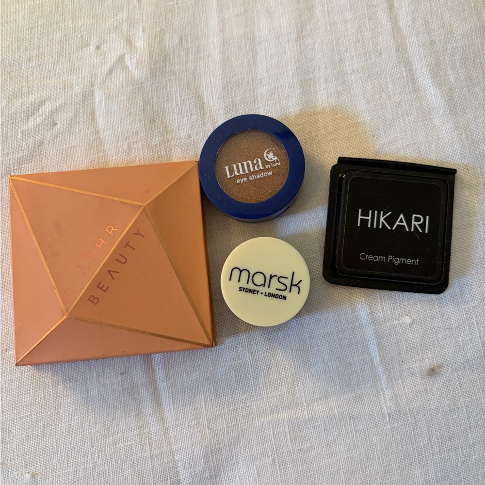 Makeup Set with Hikari, Luna, and Marsk